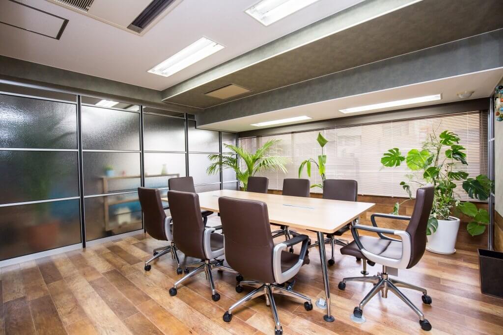 オフィスリノベーション 中央区のリフォーム リノベーションはオフィス造作 Com 株式会社イエスリフォーム にお任せください